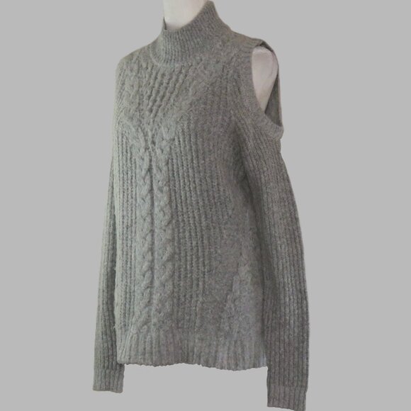 Maurice's Gray Long Sleeve Off the Shoulder Pullover Knit Sweater Size L (C926) - Picture 4 of 7